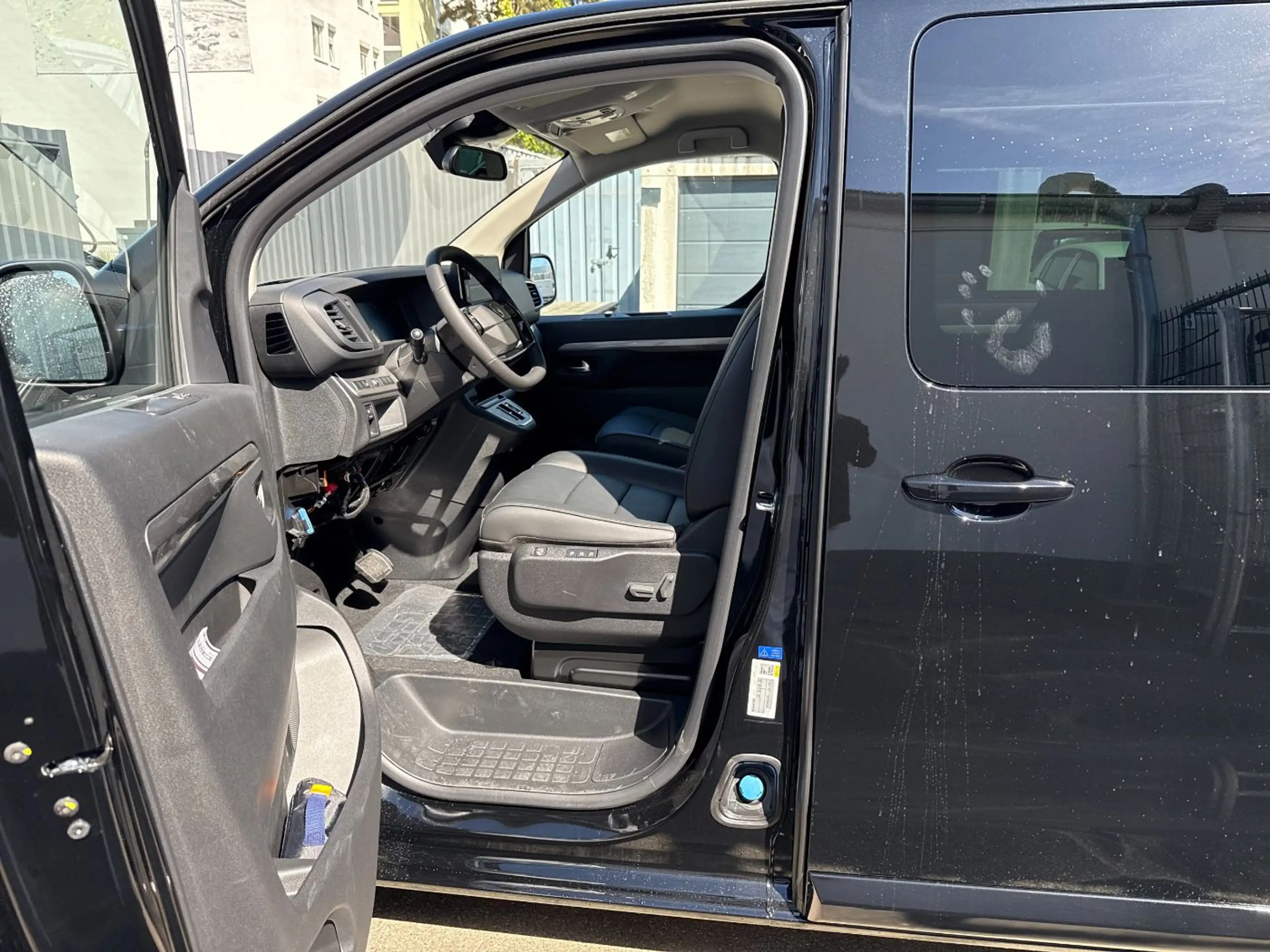 Citroen Spacetourer 2.2 Diesel 180 Max LED+Navi+SHZ+Kam. — photo 7