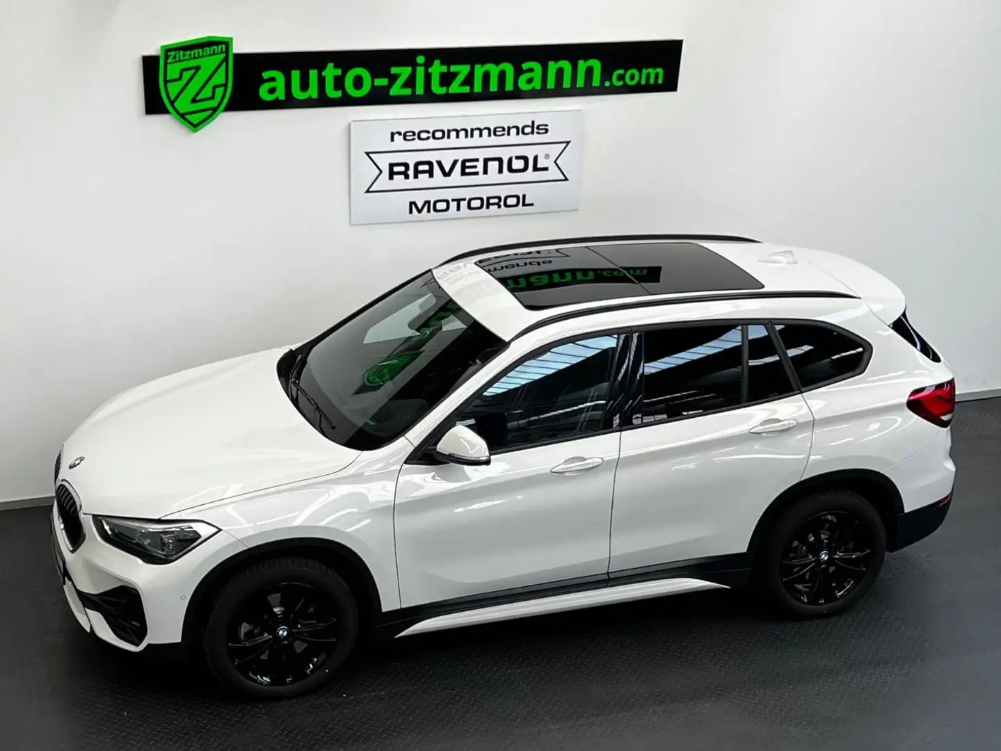 BMW X1 sD 20d Sport Line*LEDER*PANO*KAMERA*ACC*HUD* Bianco - 2