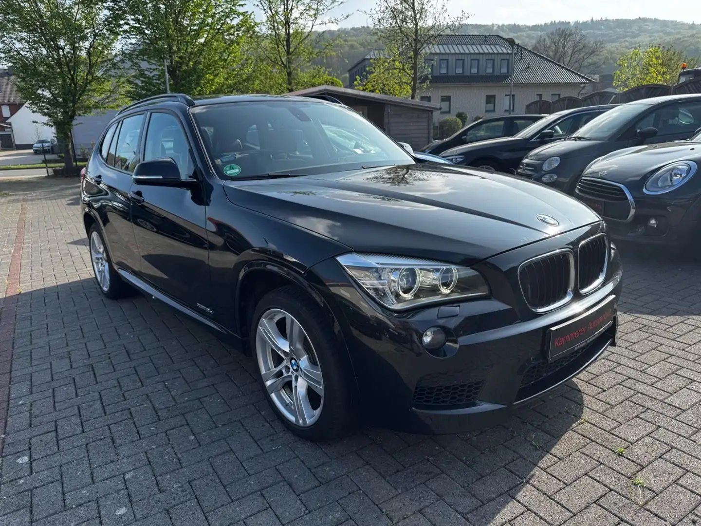 BMW X1 M Sport xDrive Leder Navi Panorama Xenon AAHK Noir - 1