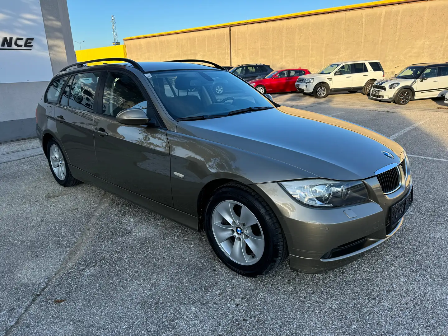 BMW 318 318i Brun - 2