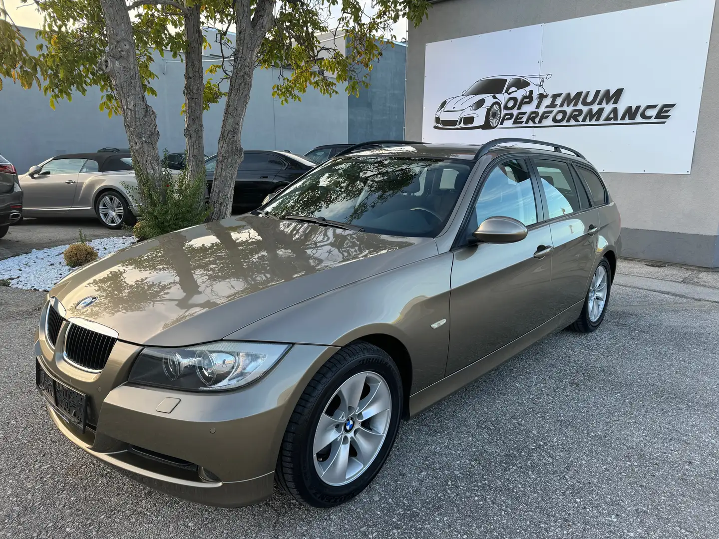 BMW 318 318i Brun - 1