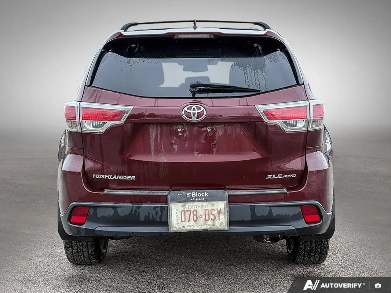 Toyota Highlander снимка Toyota Highlander