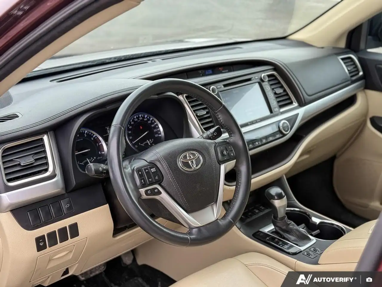 Toyota Highlander снимка Toyota Highlander