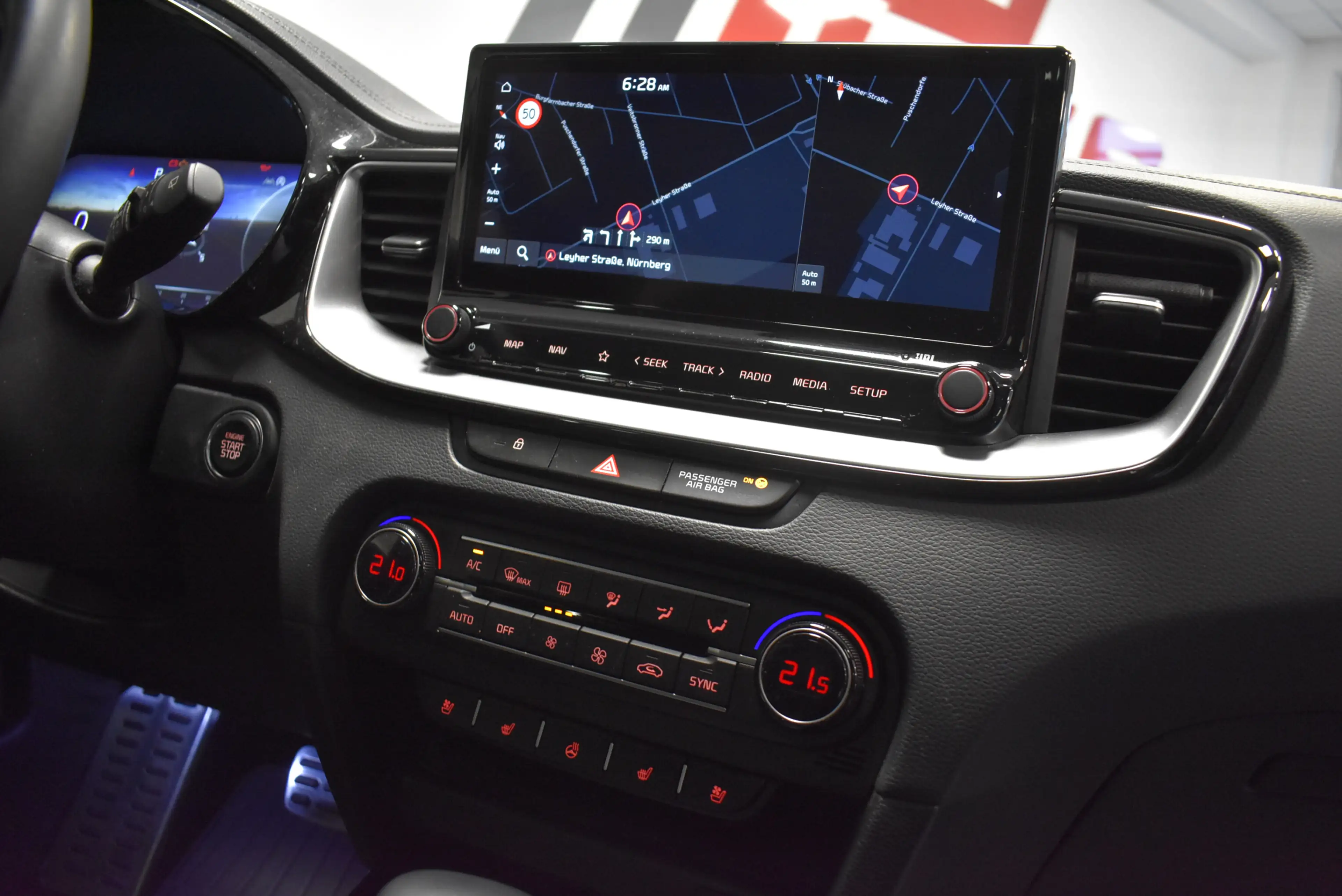 Kia Ceed SW / cee'd SW 1.6 CRDI Platin Aut Lede Panor — photo 8