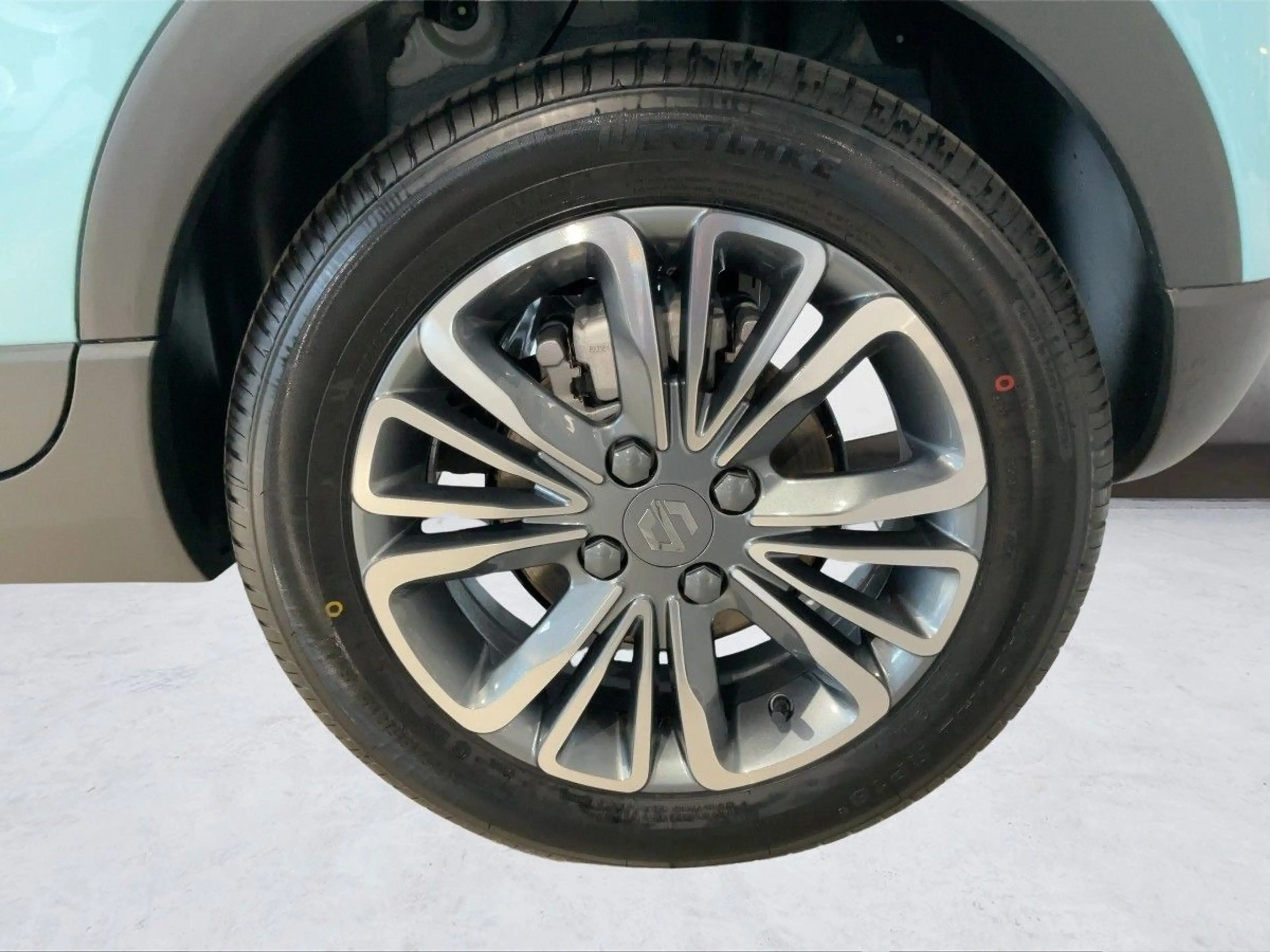 Leapmotor T03 37.3 kWh SMART NAVI KAMERA PDC PANO KLIMA — photo 12