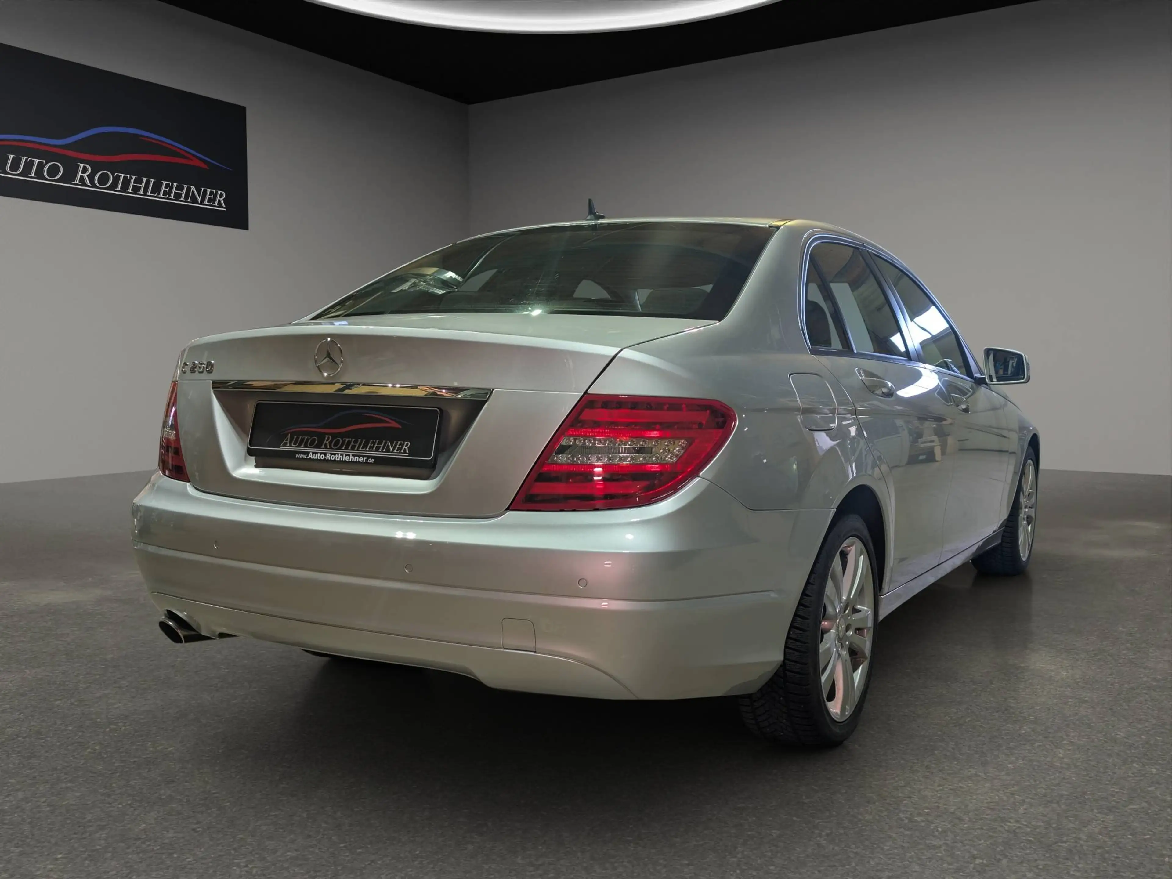 Mercedes-Benz C 250 C 250 CGI Lim. Aut.*TÜV+Service neu*Garantie — photo 5