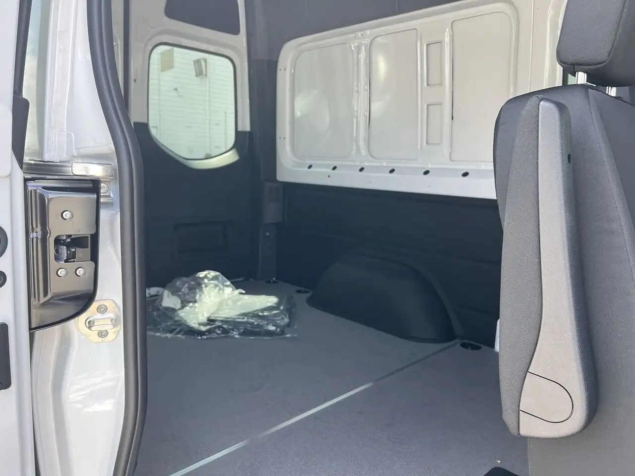 Mercedes-Benz Sprinter снимка Mercedes-Benz Sprinter