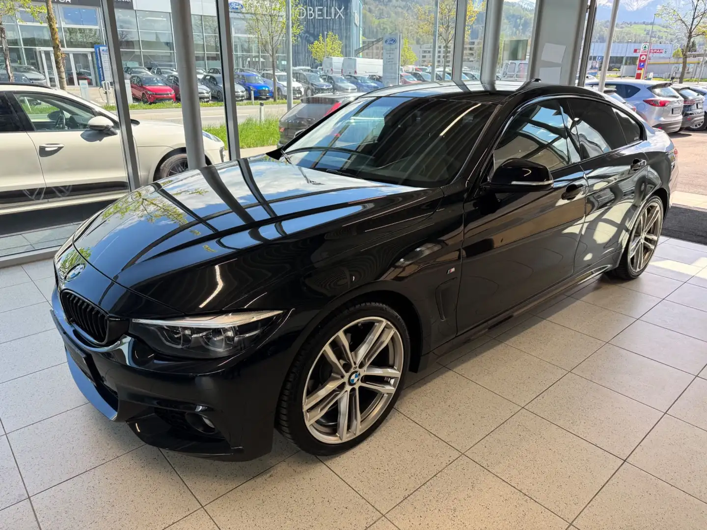 BMW 420 4er Gran Coupe - 420 i Schwarz - 1