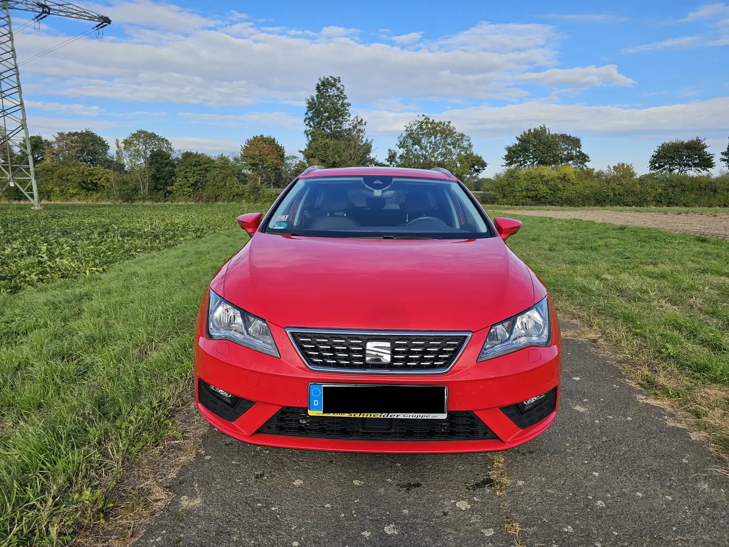 SEAT Leon SEAT Leon ST FR 1.5 TGI Xcellence DSG, AHK, Navi Červená - 1