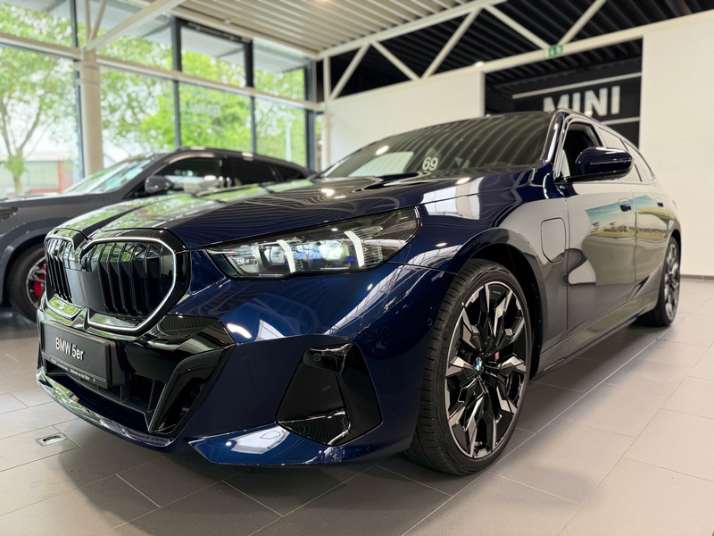 BMW 550 e xDrive M SportPro 21" Autobahn B&W Pano AHK 360° — photo 2