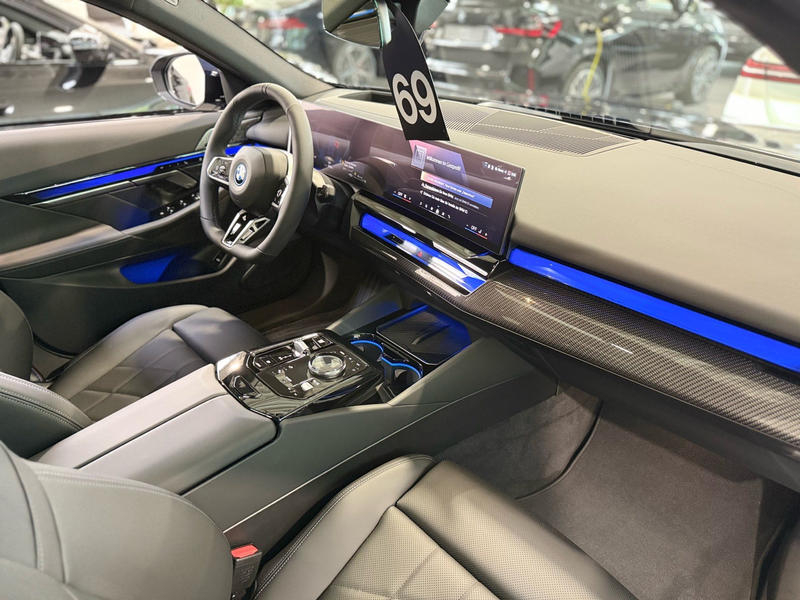 BMW 550 e xDrive M SportPro 21" Autobahn B&W Pano AHK 360° — photo 6