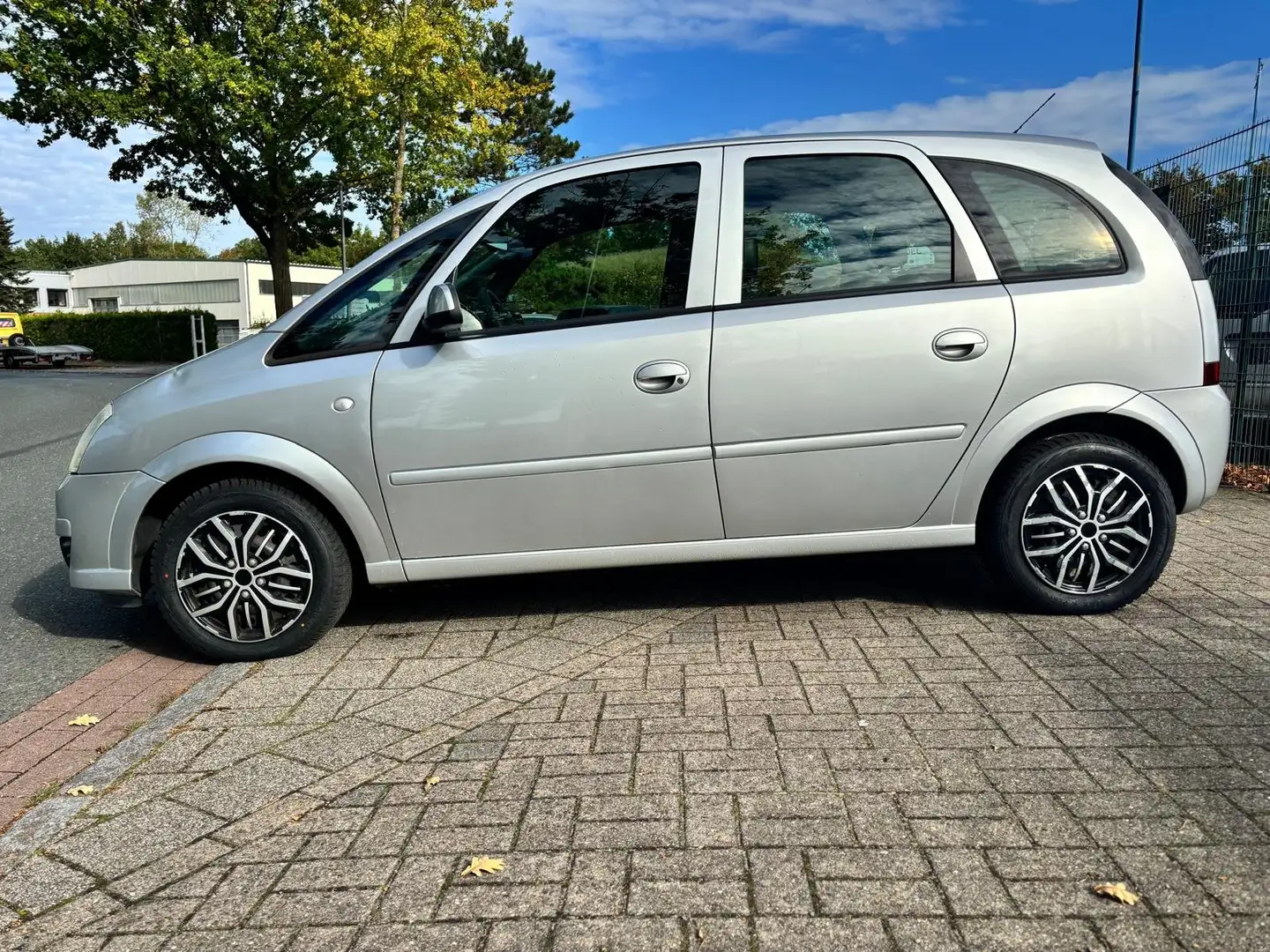Opel Meriva CATCH ME/Tüv Neu/insp.Neu/Reifen Neu(Allwetter) Grau - 2