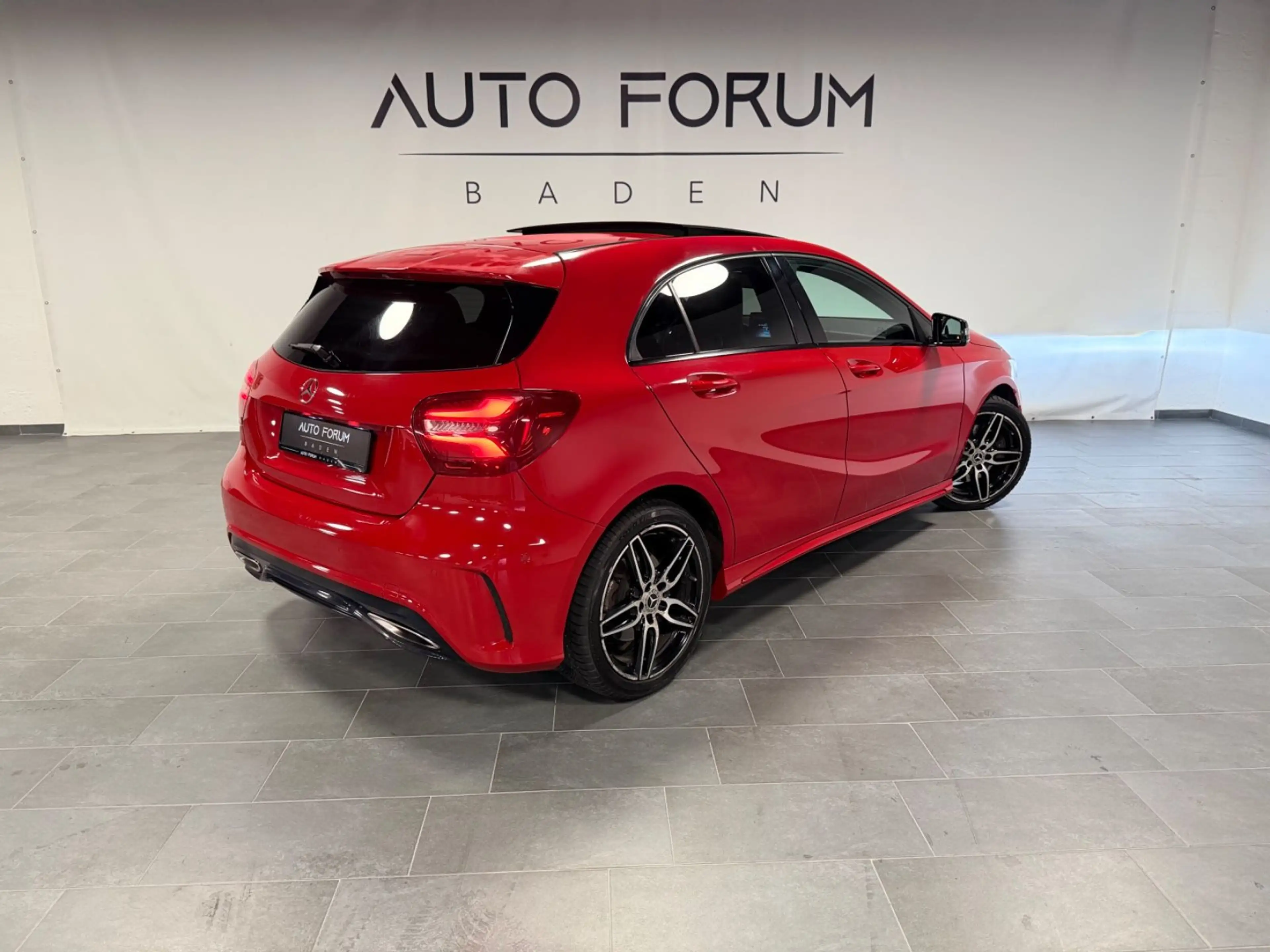 Mercedes-Benz A 220 A220 4Matic*Pano*AMG*Keyless*RFK*LED* — photo 8