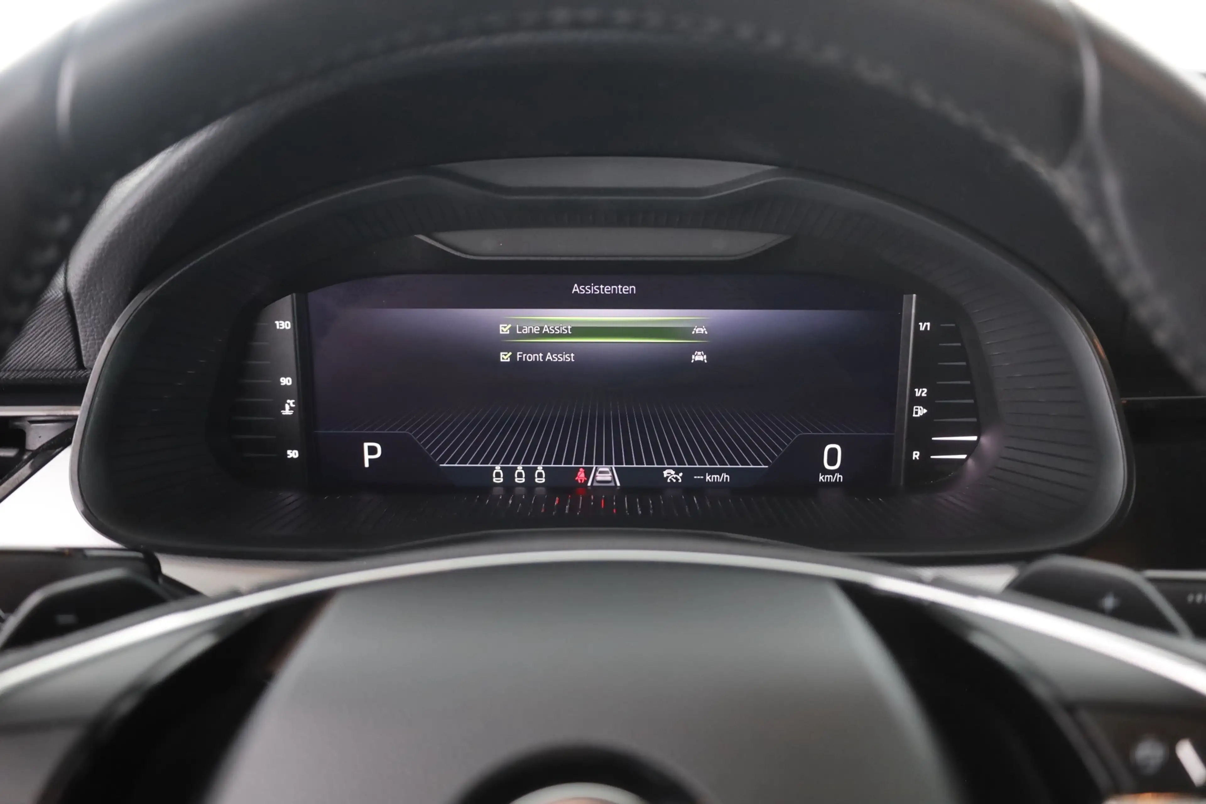 Skoda Kamiq 1.5 TSI DSG Ambition LED Navi Kamera ACC — photo 12
