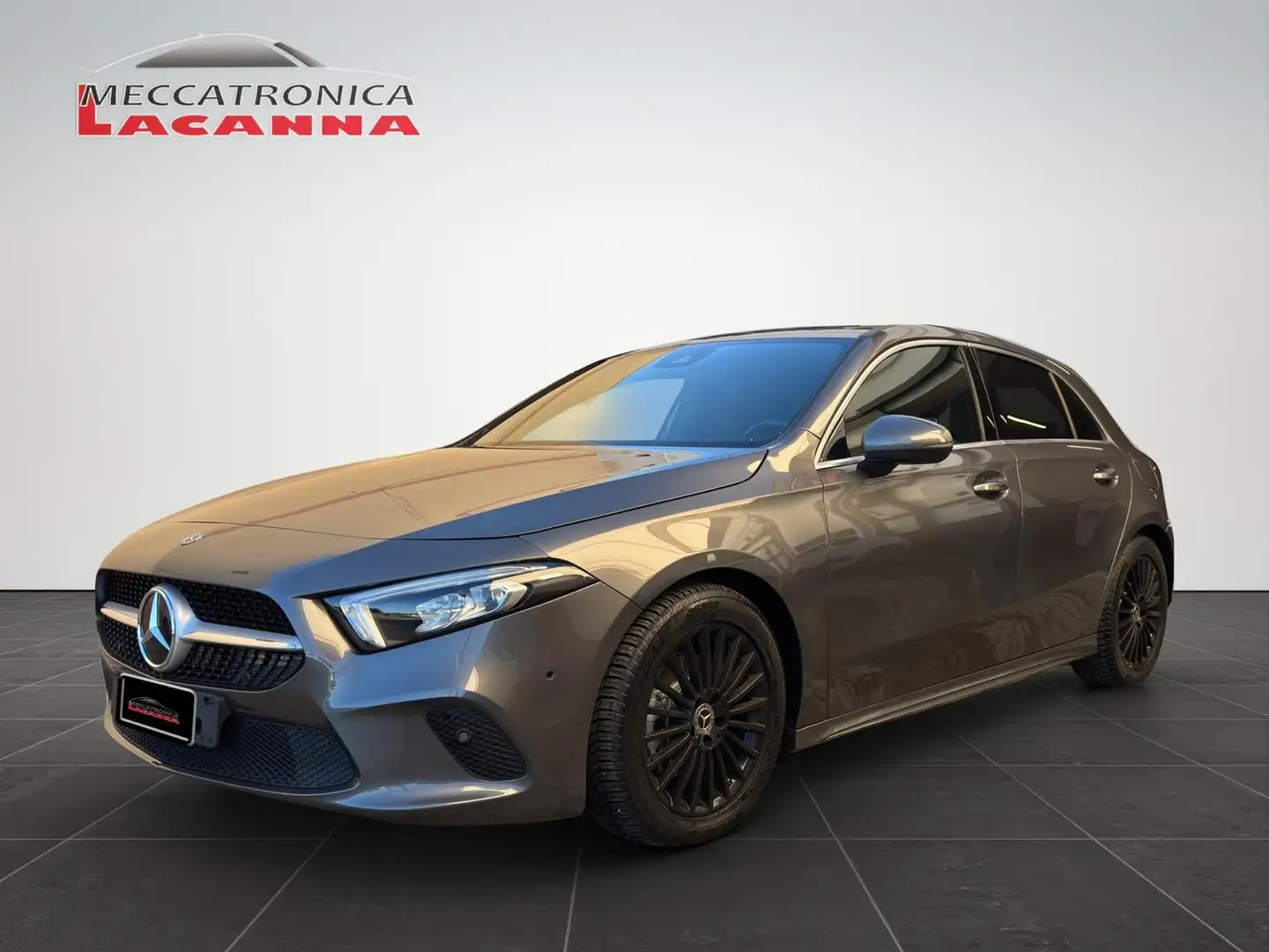 Mercedes-Benz A 200 A 200 d Sport auto Grigio - 1