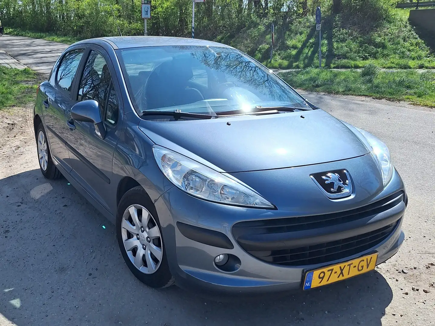 Peugeot 207 207 1.4 VTi Cool 'n Blue Grijs - 2