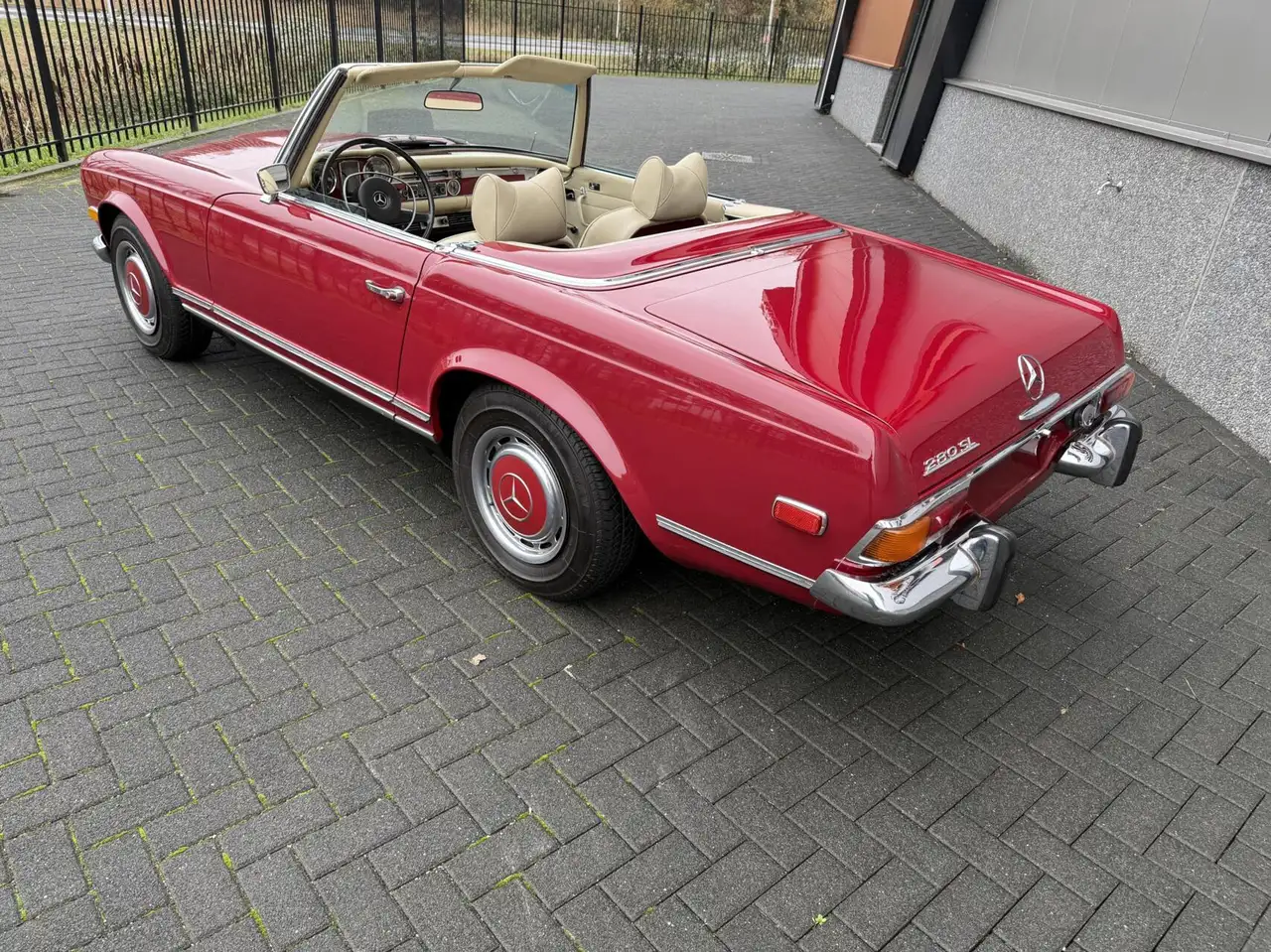 Mercedes-Benz SL 280 W113 Pagode, foto 6