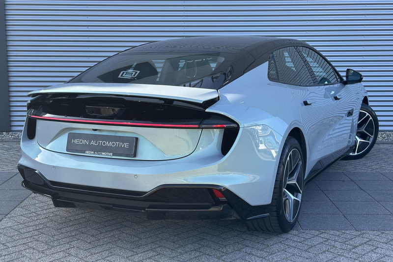 Lotus Emeya Base 102 kWh | Elektrische Trekhaak | Alcantara - — photo 2