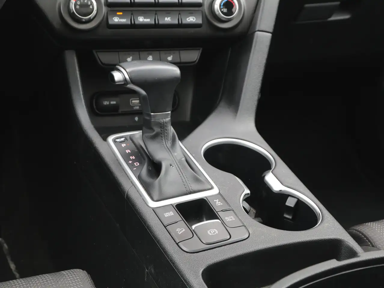 Kia Sportage снимка Kia Sportage