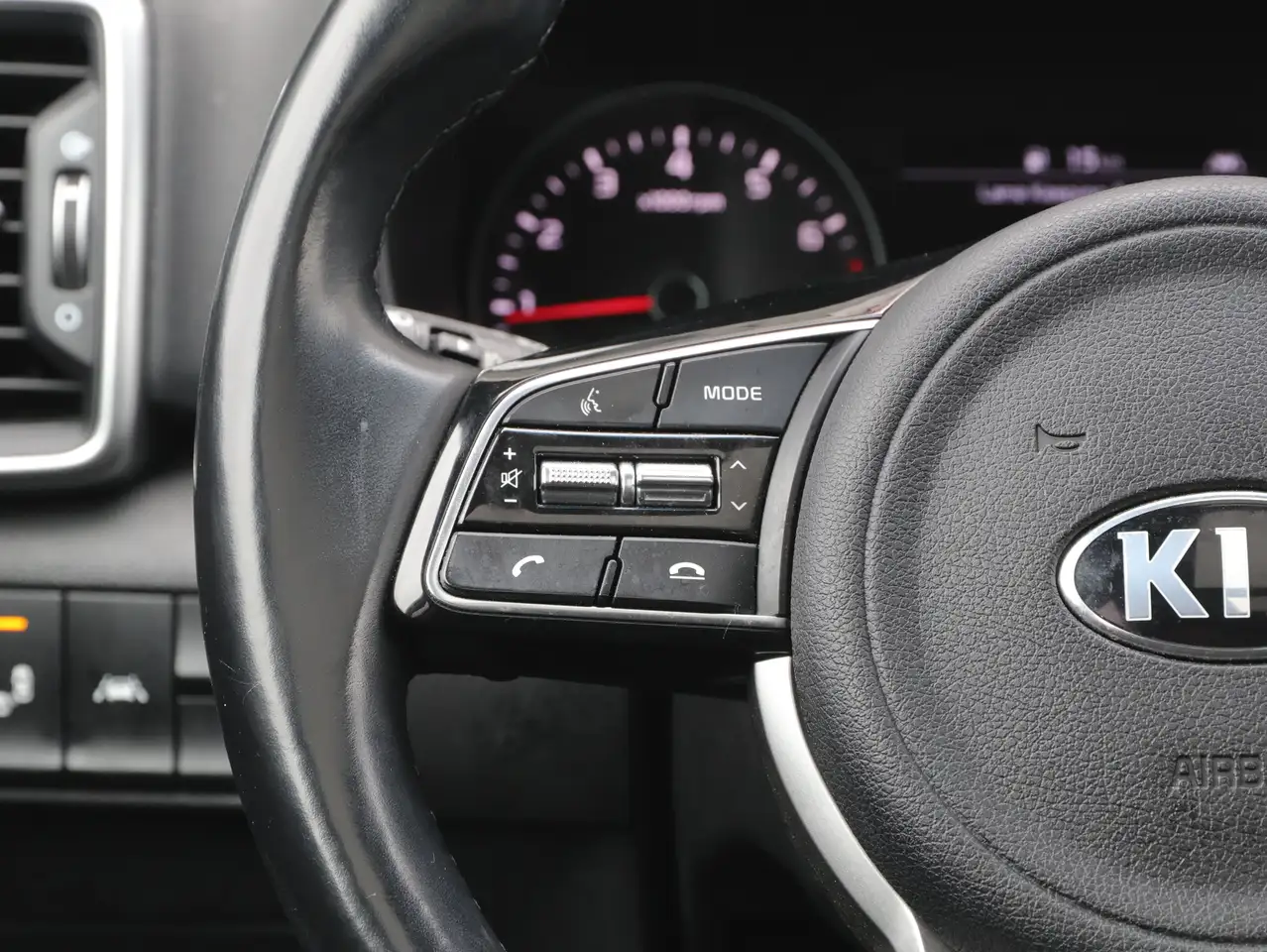 Kia Sportage снимка Kia Sportage