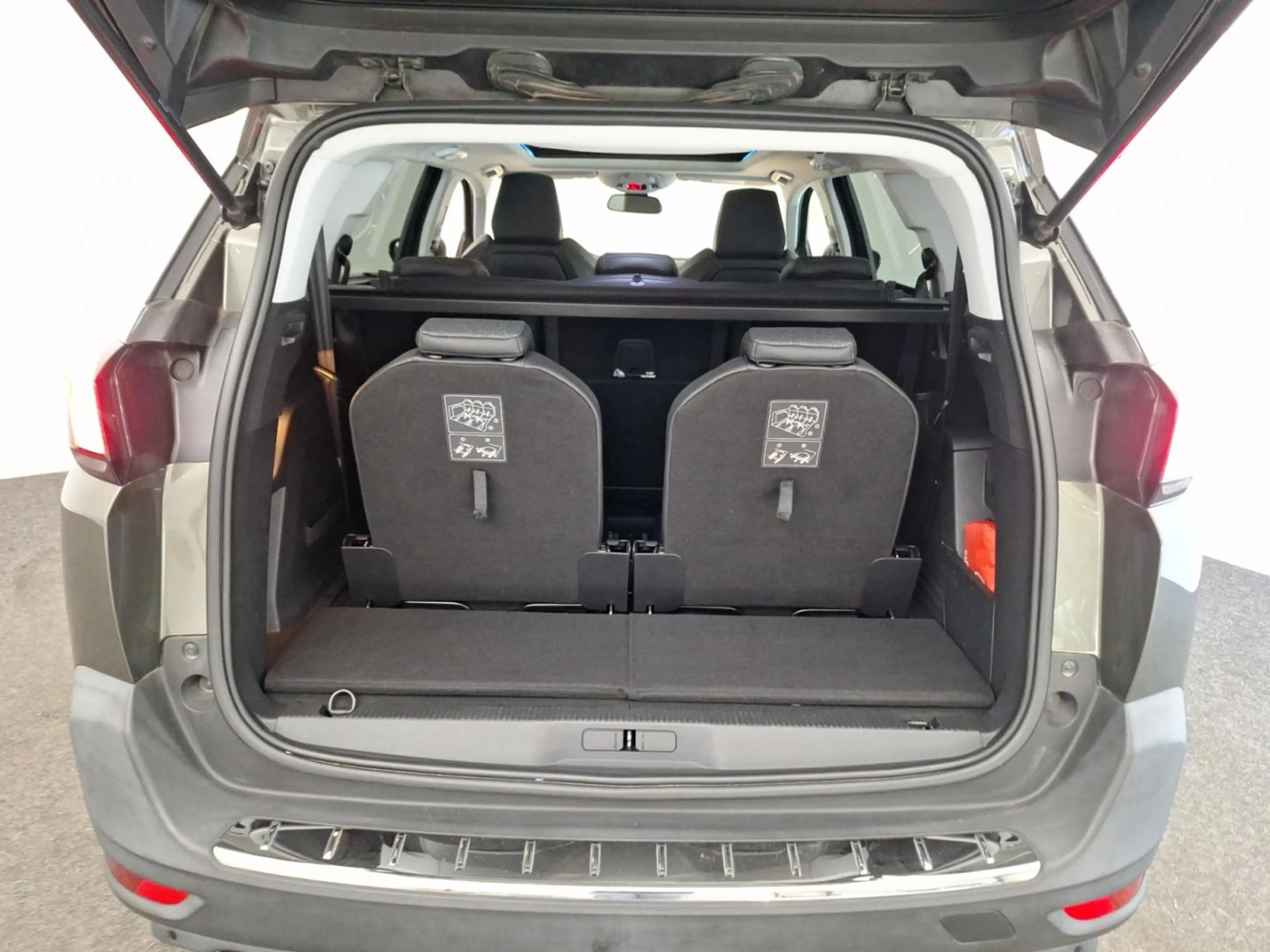 Peugeot 5008 ALLURE 7-ZIT *TREKHAAK*PANO EN OPEN DAK*SENSOREN V — photo 7