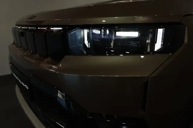 Jeep Compass BEV 74kWh First Edition Ansicht 33