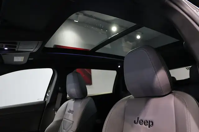 Jeep Compass BEV 74kWh First Edition Ansicht 30