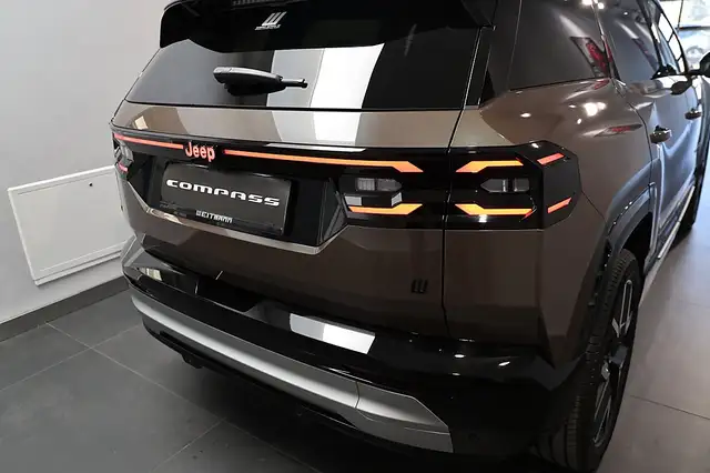 Jeep Compass BEV 74kWh First Edition Ansicht 8