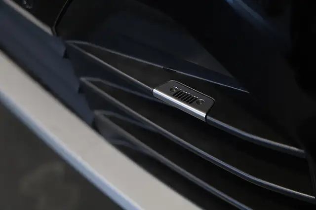 Jeep Compass BEV 74kWh First Edition Ansicht 34