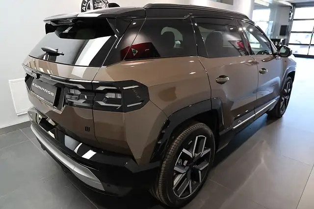 Jeep Compass BEV 74kWh First Edition Ansicht 5