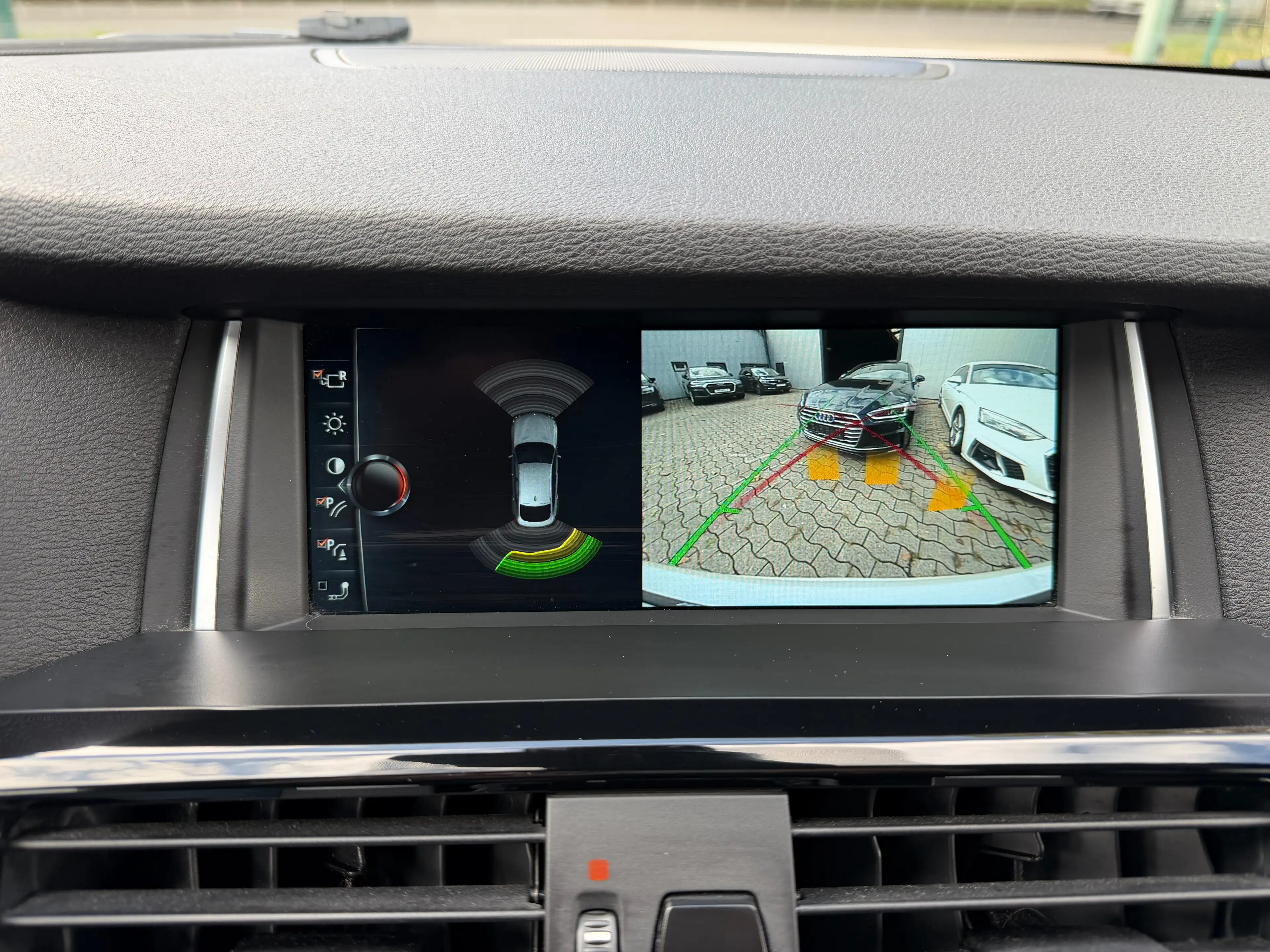 BMW X4 xDrive 20d Steptronic "xLine" — photo 13
