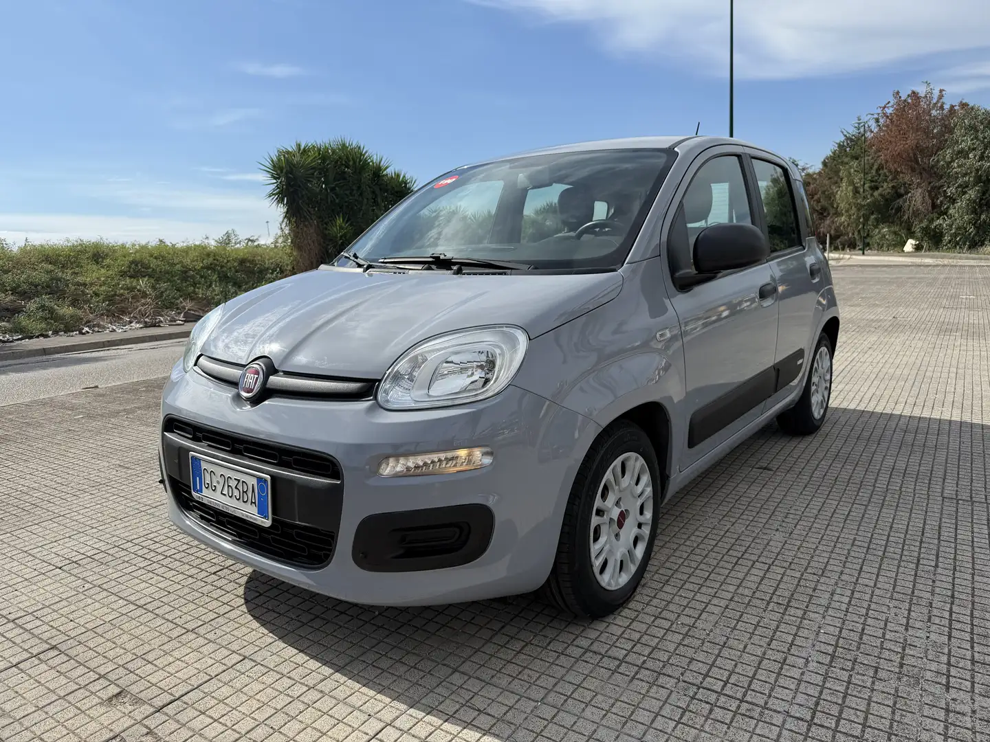 Fiat Panda 1.0 firefly hybrid City Life s&s 70cv Grigio - 1