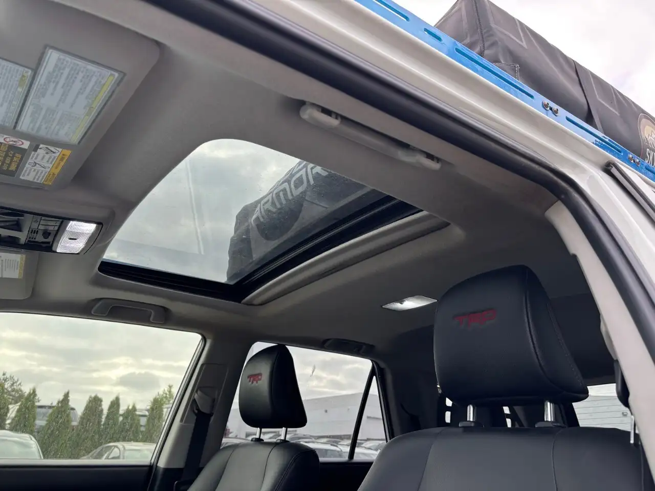 Toyota 4-Runner снимка Toyota 4-Runner