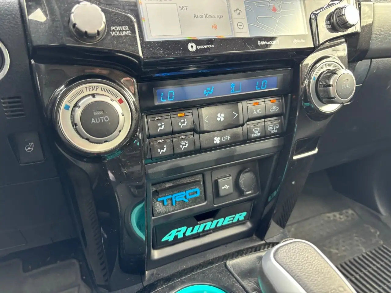 Toyota 4-Runner снимка Toyota 4-Runner