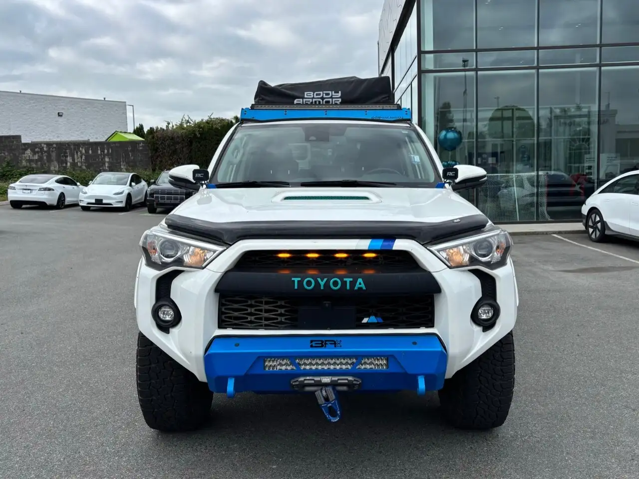 Toyota 4-Runner снимка Toyota 4-Runner