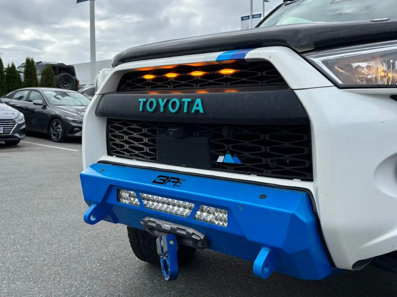 Toyota 4-Runner снимка Toyota 4-Runner