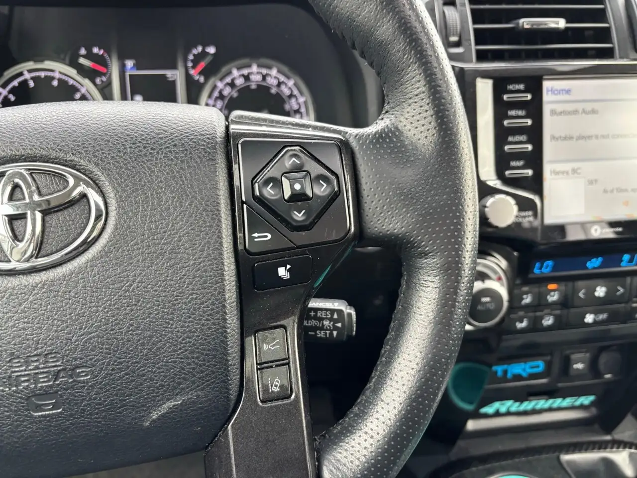 Toyota 4-Runner снимка Toyota 4-Runner