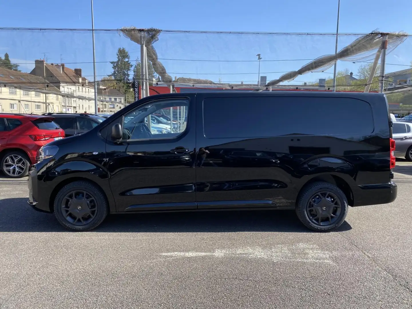 Citroen Jumpy FOURGON TAILLE XL 2.0 BLUEHDI 180 EAT8 ATTELAGE SANS OUTIL / PACK PREMIUM CONNECT Noir - 2