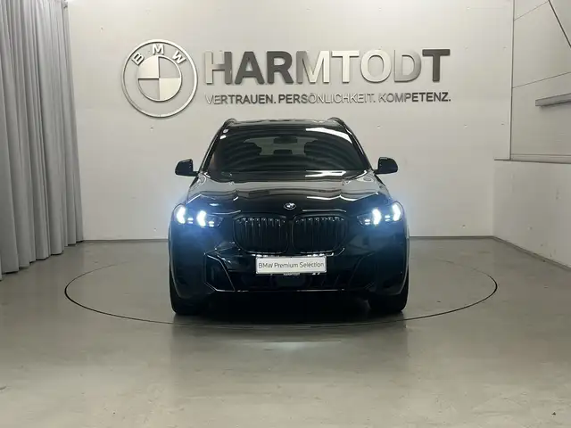 BMW X5 view 6
