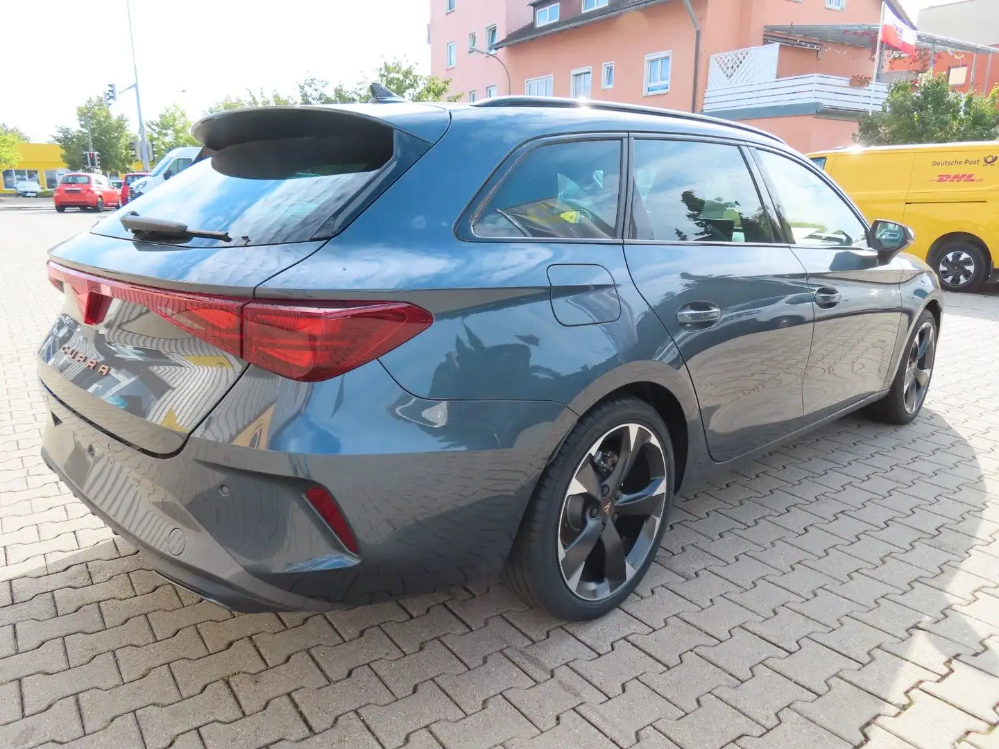 CUPRA Leon Sportstourer 2.0 TDI Grau - 2