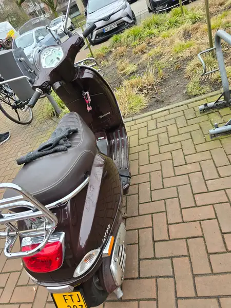 Vespa LX 50 - foto 4