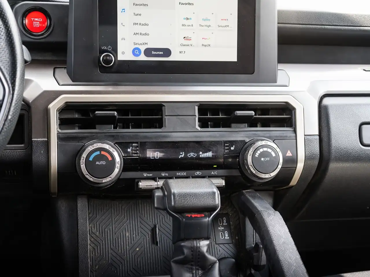 Toyota Tacoma снимка Toyota Tacoma