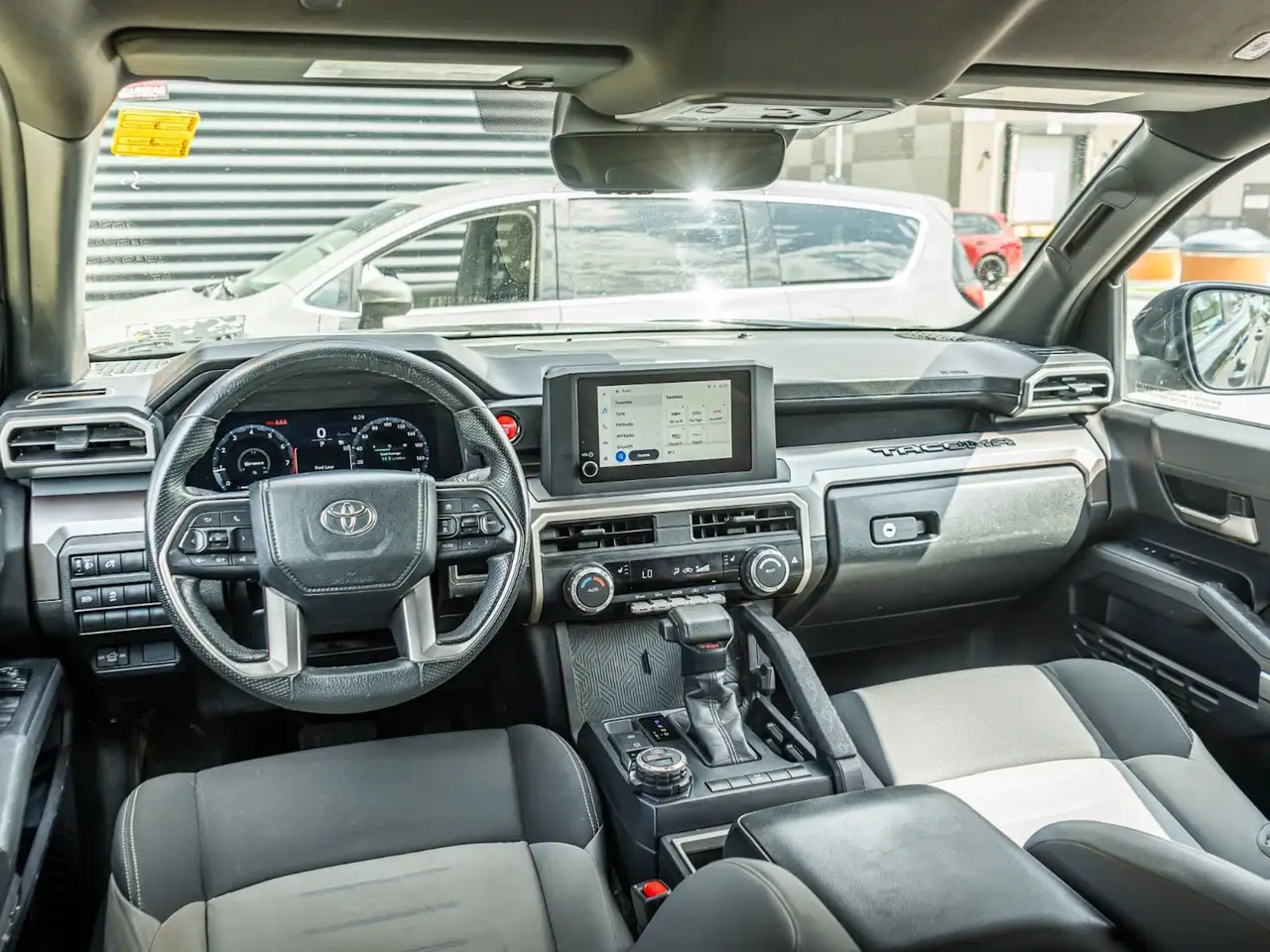 Toyota Tacoma снимка Toyota Tacoma