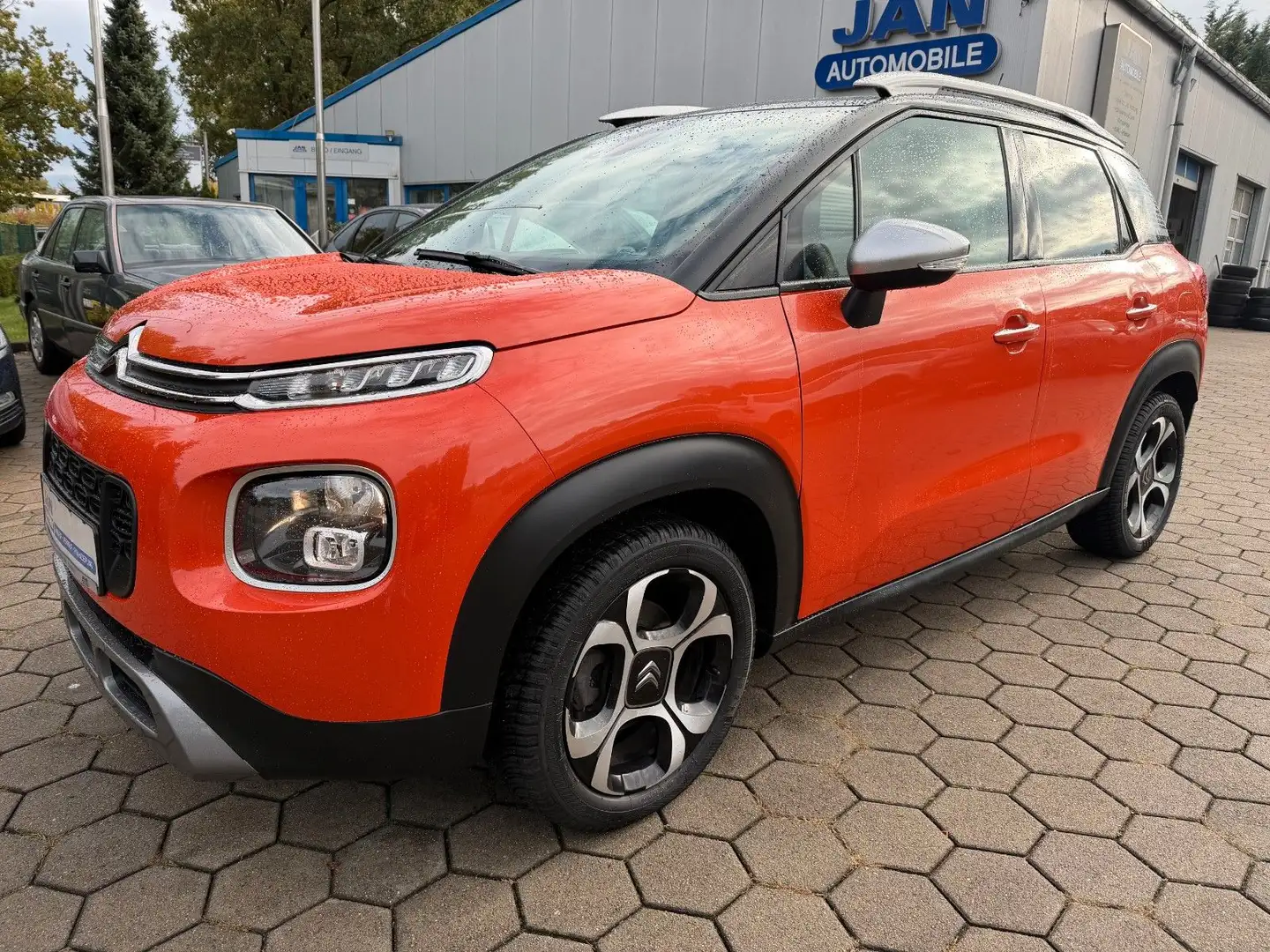 Citroen C3 Aircross PureTech 110 Shine Automatik Orange - 1