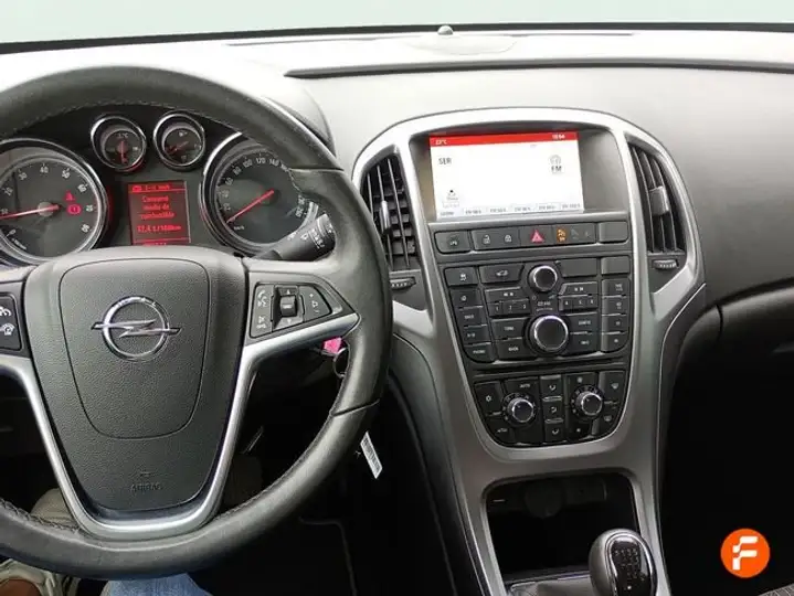 Opel Astra 2017, foto 16