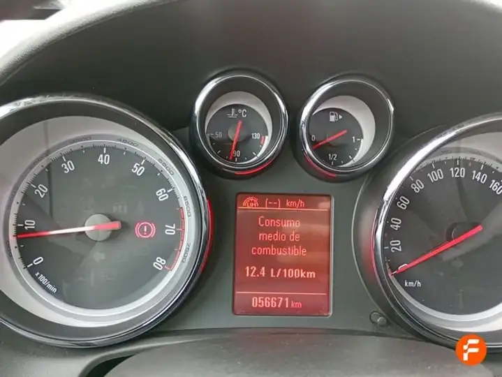 Opel Astra 2017, foto 15