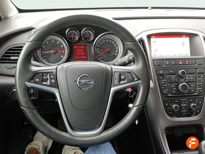 Opel Astra 2017, foto 21