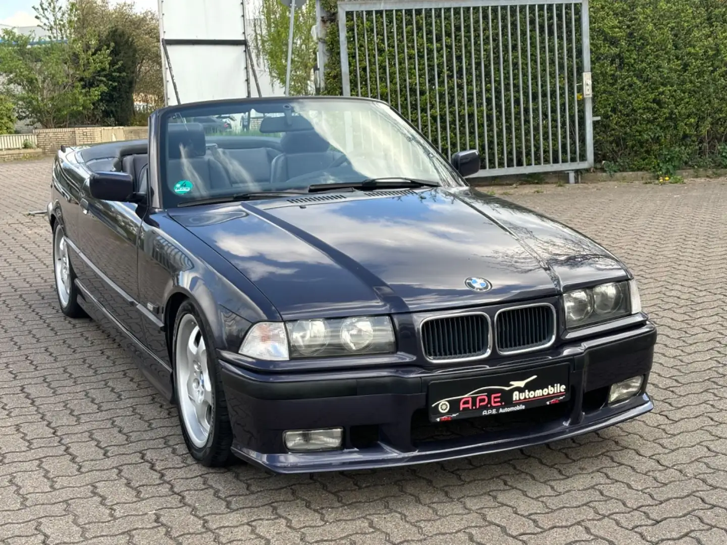 BMW 320 i E36 Cabrio M Paket Tüv/Au NEU Mauve - 1