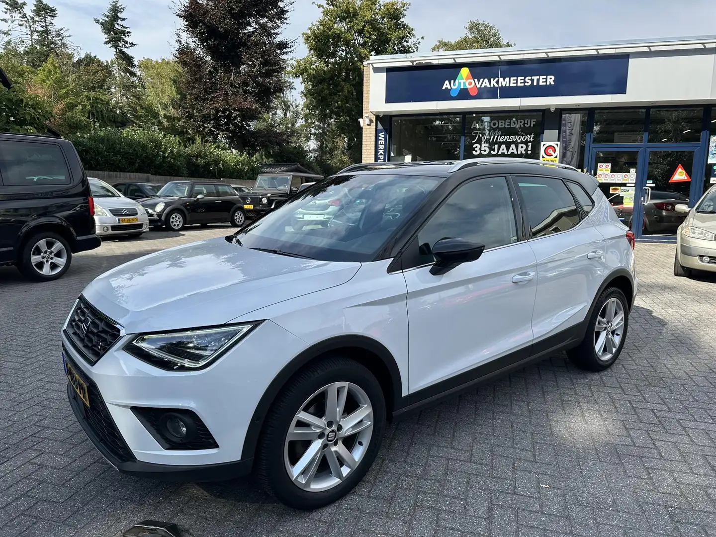 SEAT Arona 1.0 TSI DSG Automaat FR Business Intense VirtualDa Blanc - 2
