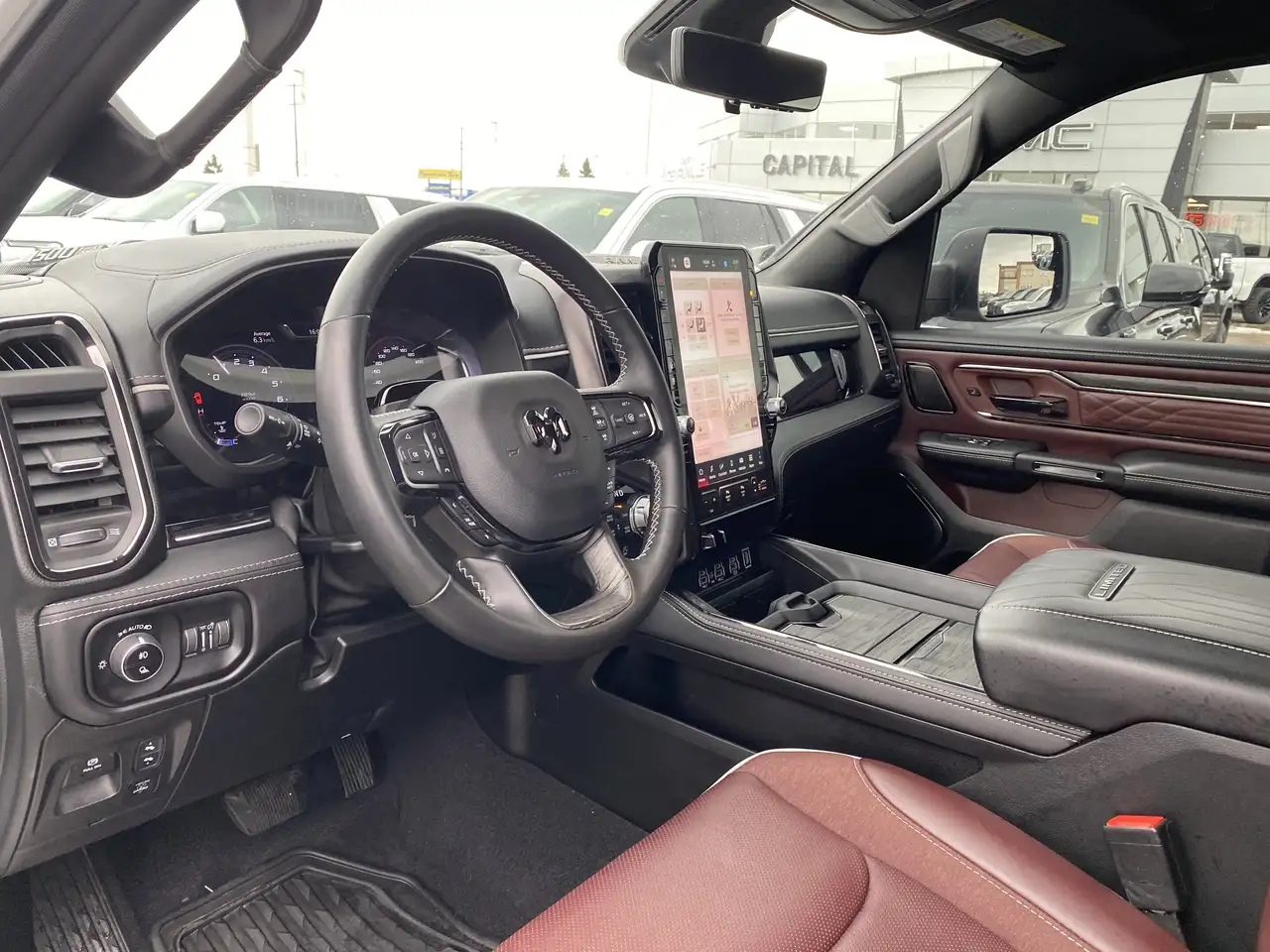 RAM 1500 снимка RAM 1500